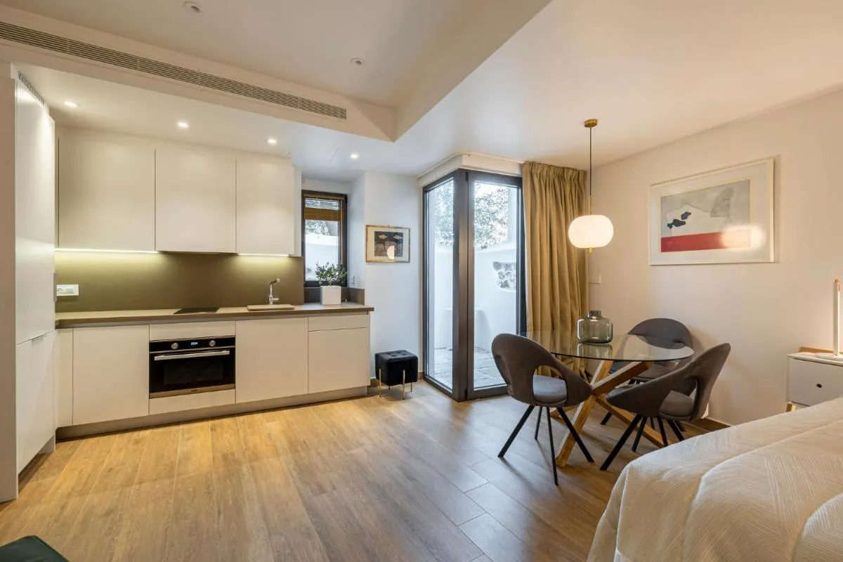 Image 3 of 102- HiEndAccomodation-TopLocation