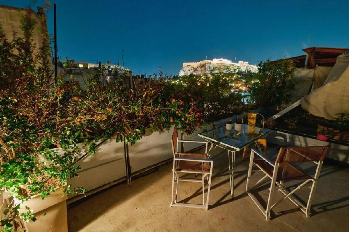 Image 1 of 360 view in roof top appartment with patio