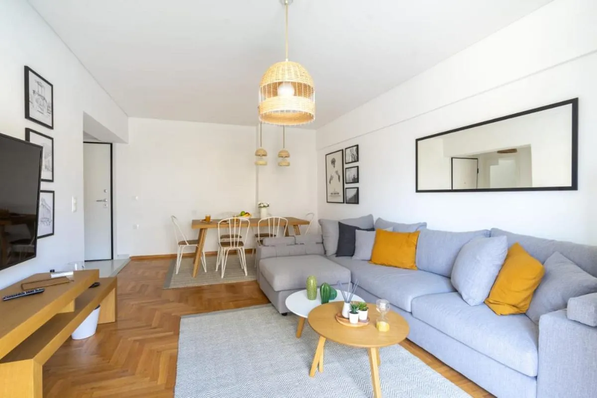 Image 1 of 3B Modern Bliss – Greecing
