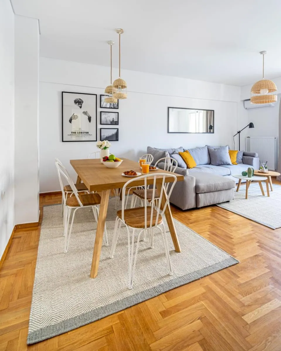 Image 5 of 3B Modern Bliss – Greecing