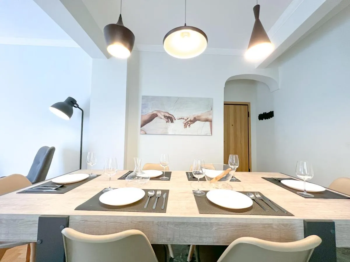 Image 4 of 3 Bedroom Apartment Athens – Koukaki