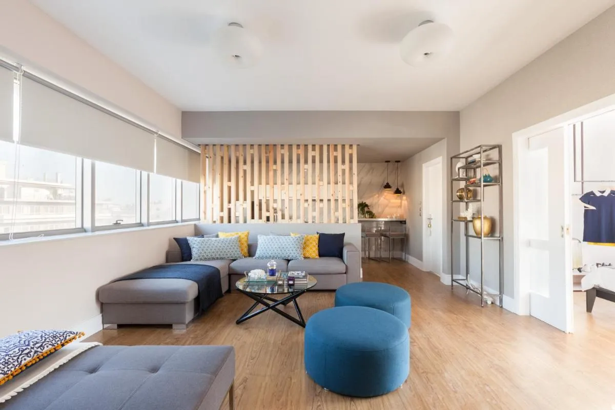 Image 5 of 47 Luxury Suites