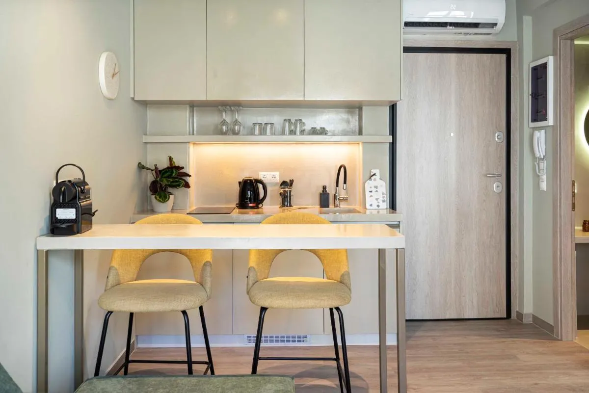 Image 3 of 9 Muses Exclusive Suites In Syntagma