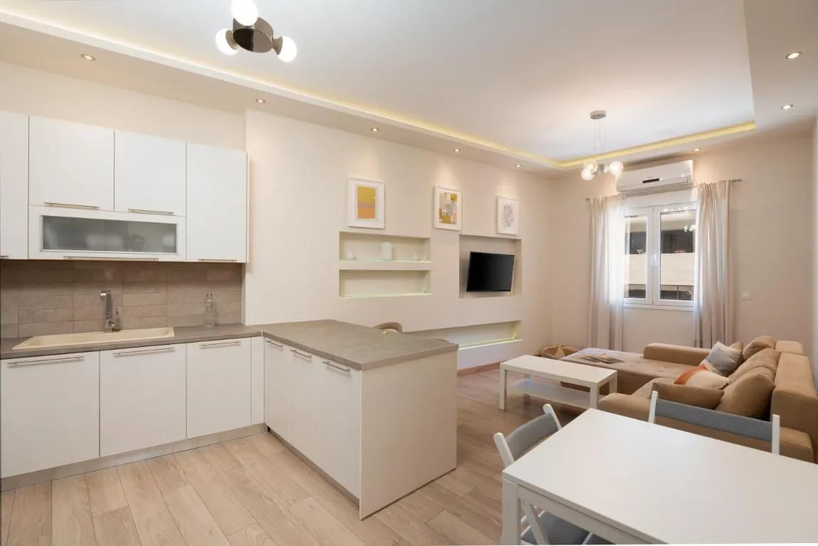 Image of A PLACE 4 U No177