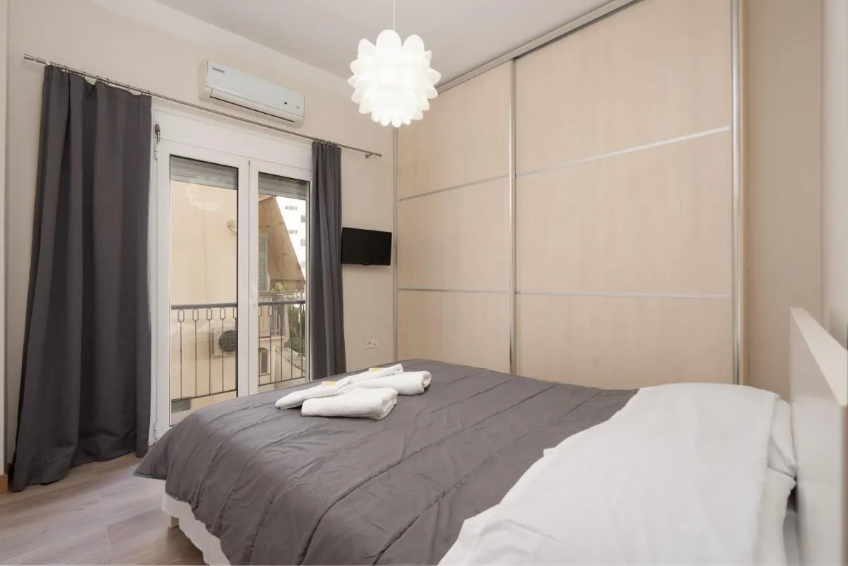Image 1 of A PLACE 4 U No177