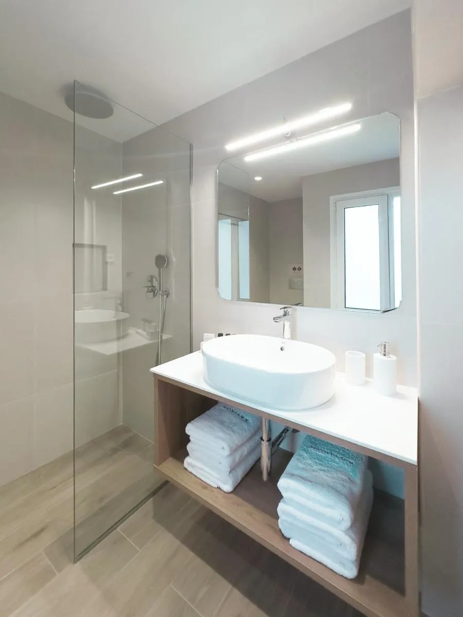 Image 6 of ASTIKON Xenofontos Suites