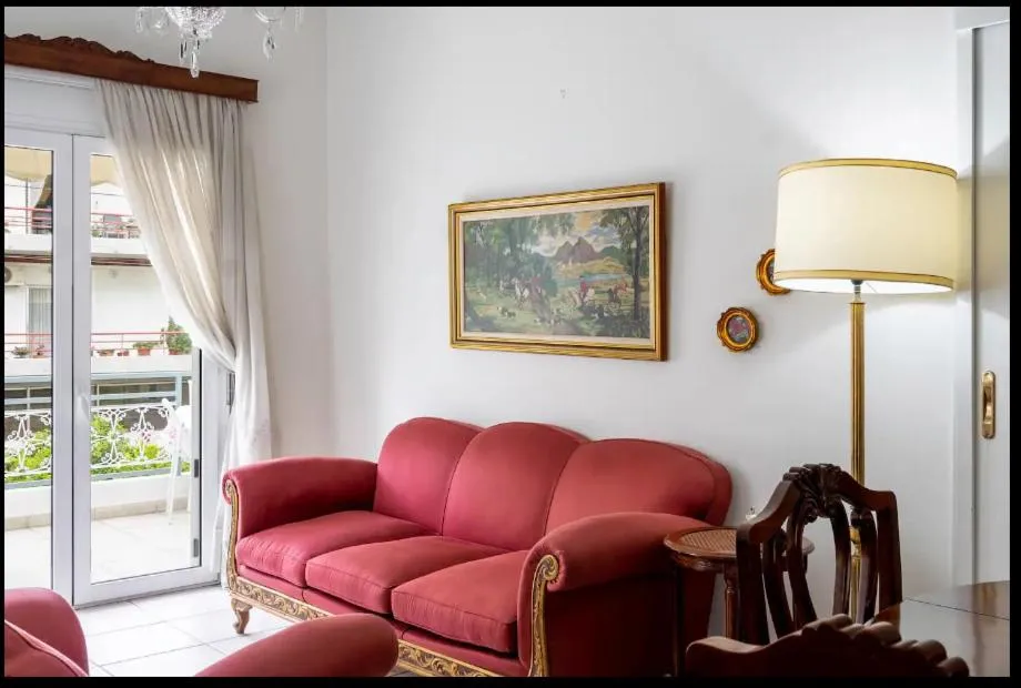 Image of ATHENS CLASSIC LUXURY APARTMENT, 3 km form Acropoli, 5km from the Beach