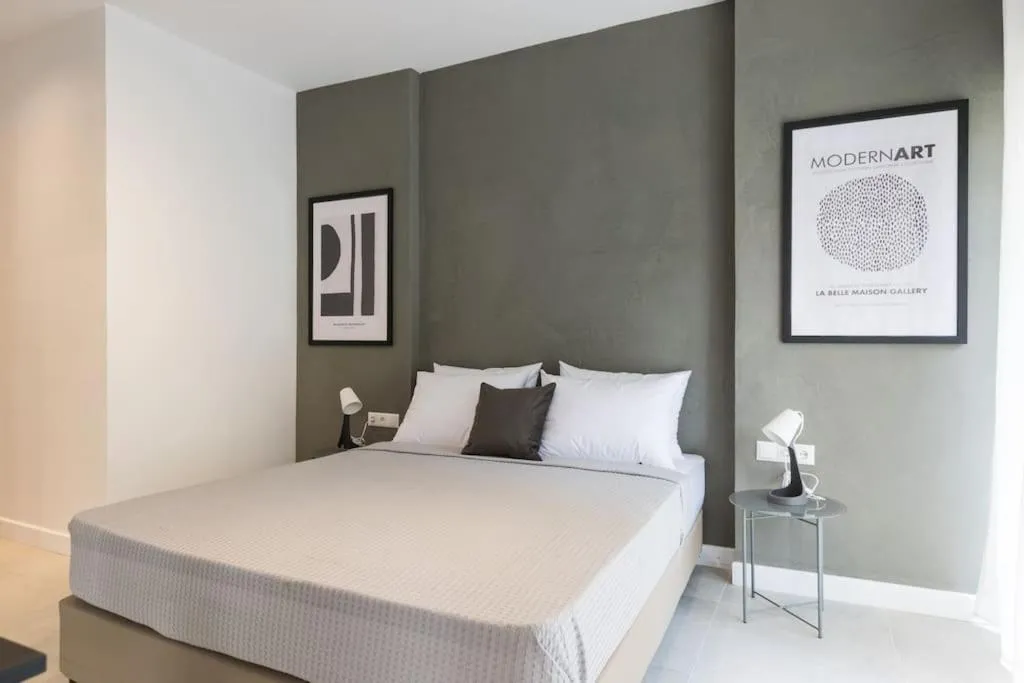 Image 6 of Academy Elegant Apartment #101