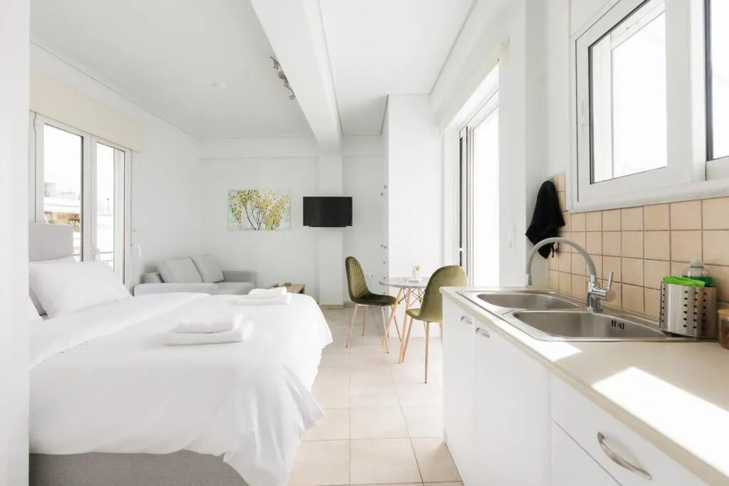 Image of Adorable sunny studio with private balcony I