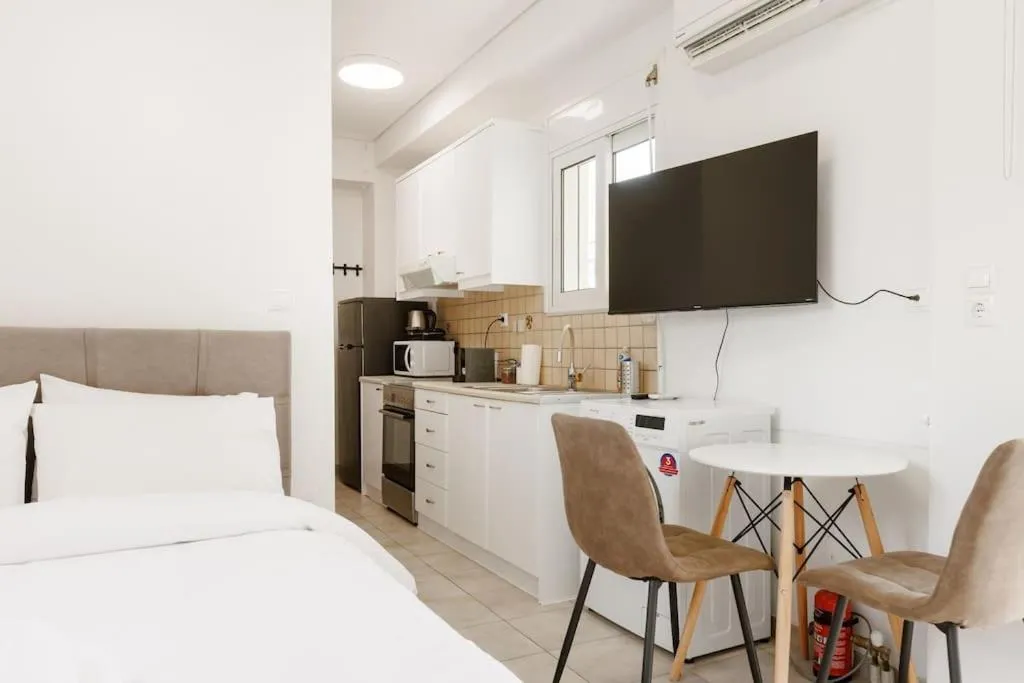 Image of Adorable sunny studio with private balcony II