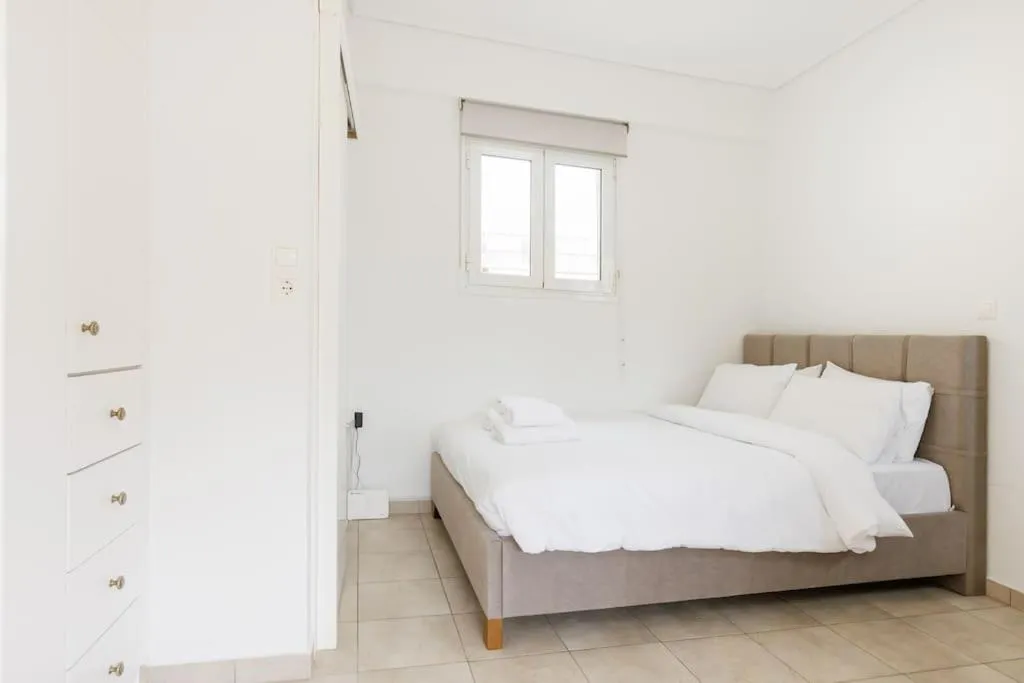 Image 1 of Adorable sunny studio with private balcony II