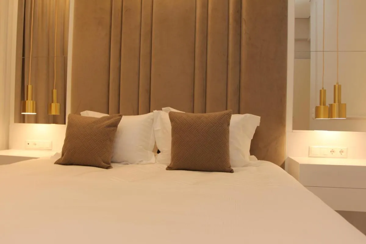 Image 1 of Adri & Marg luxury living