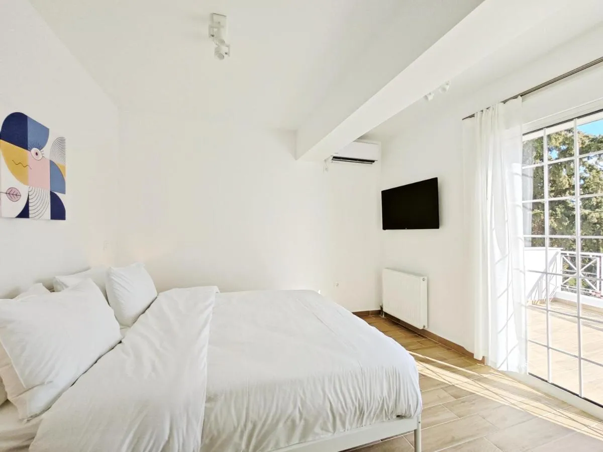 Image 6 of Andromaches – by Verde Apartments