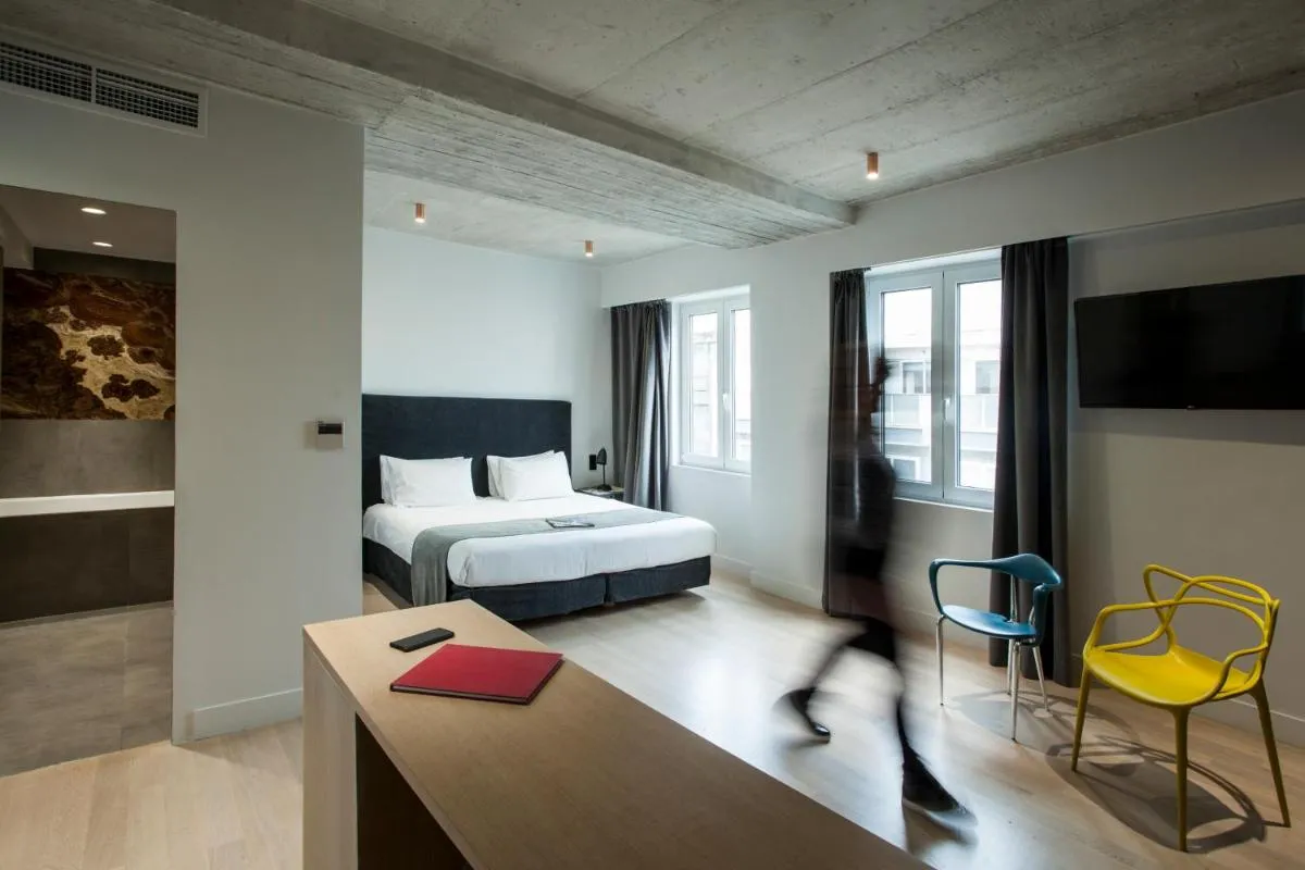 Image 2 of Art Suites Korai