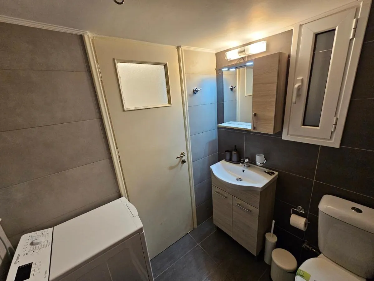 Image 2 of Athena Elegant Apartment