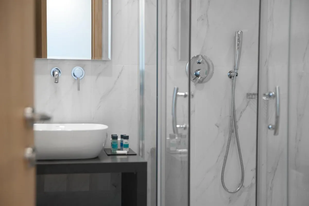 Image 2 of Athenaeum Smart Hotel