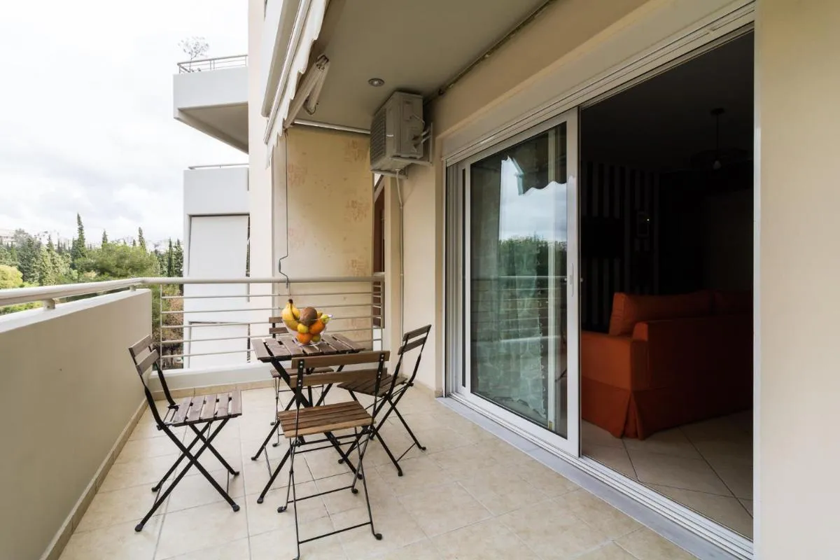 Image 5 of Athenian Stylish 2 bdrm Apartment