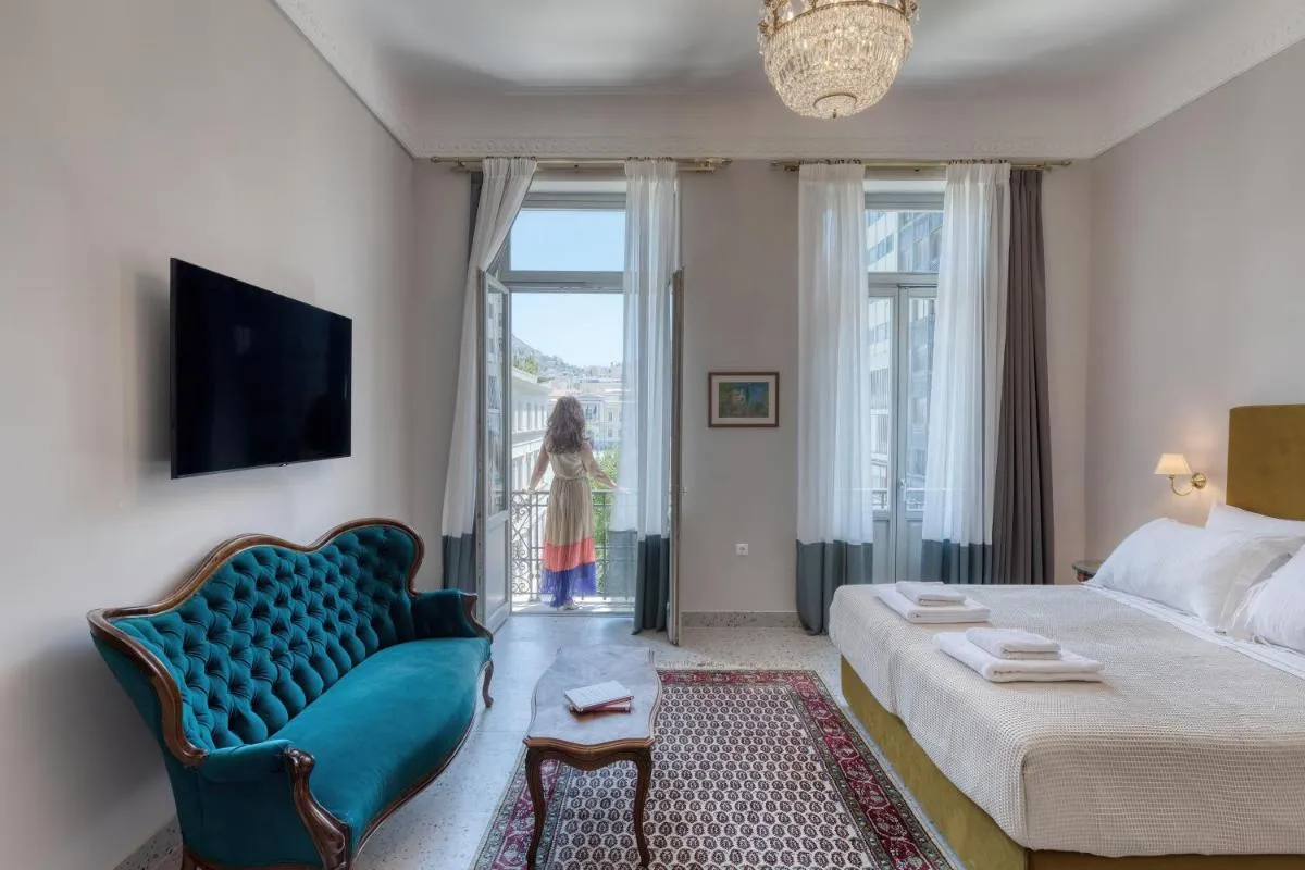 Image 4 of Athenian Vintage Apartments