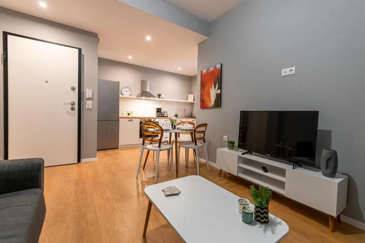 Image 3 of Athenian center apartments