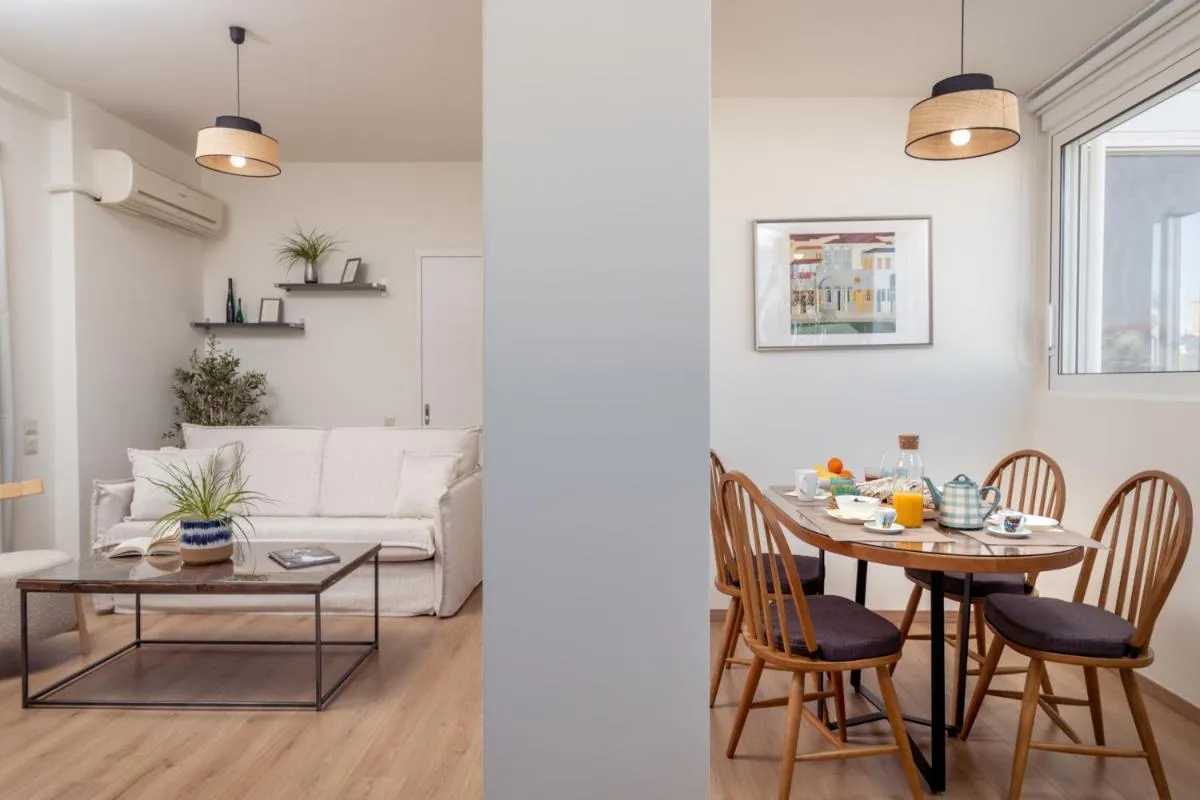 Image 3 of Athens Loft by Phoenix Apartments