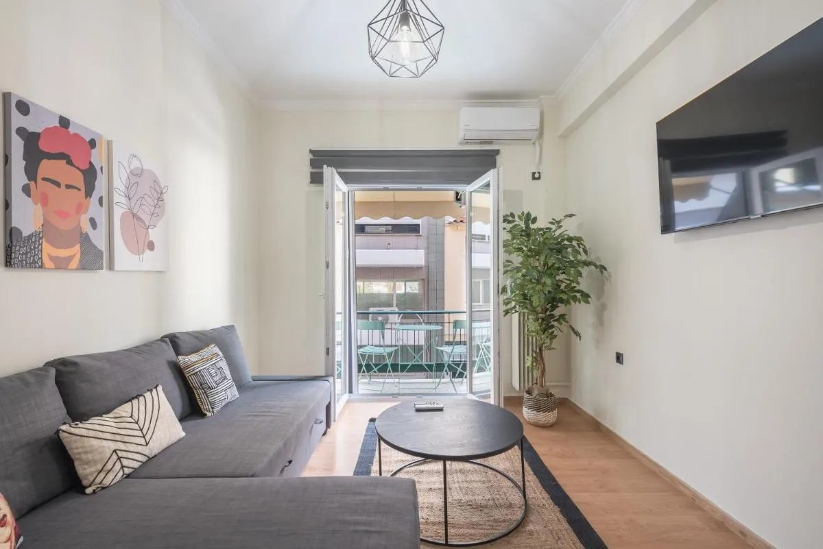 Image 4 of Athens center spacious apartment
