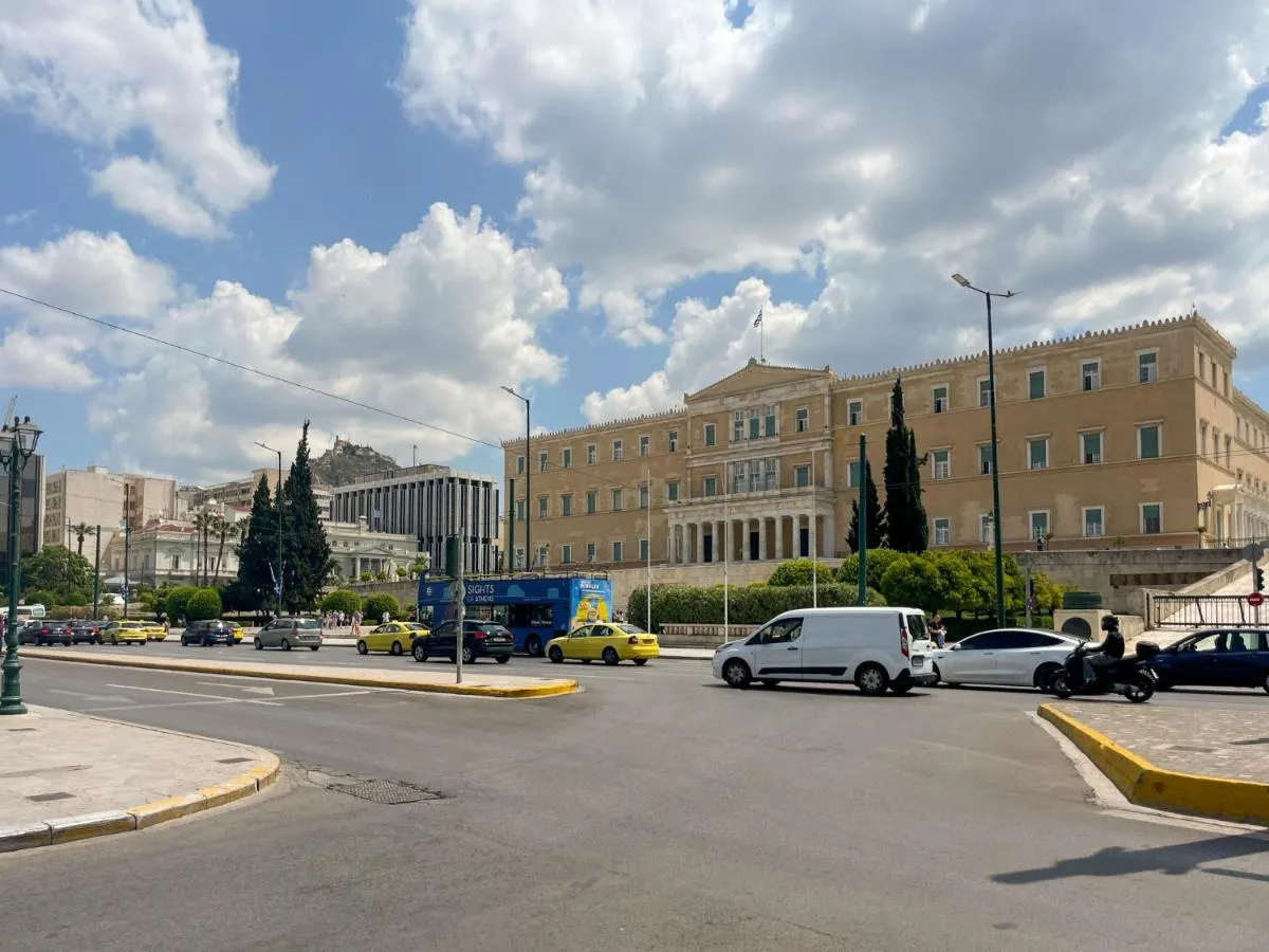 Image 5 of Athens central studio in front of Syntagma metro