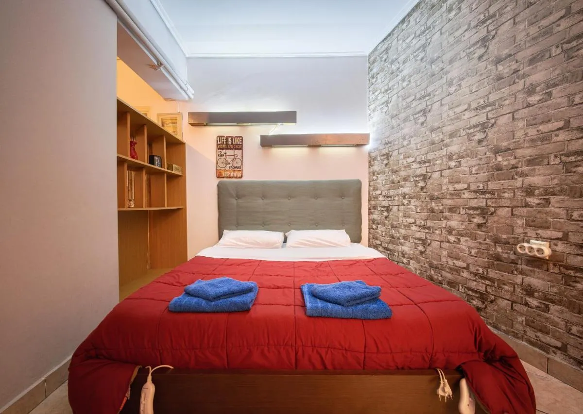 Image 1 of Athens metro apartment