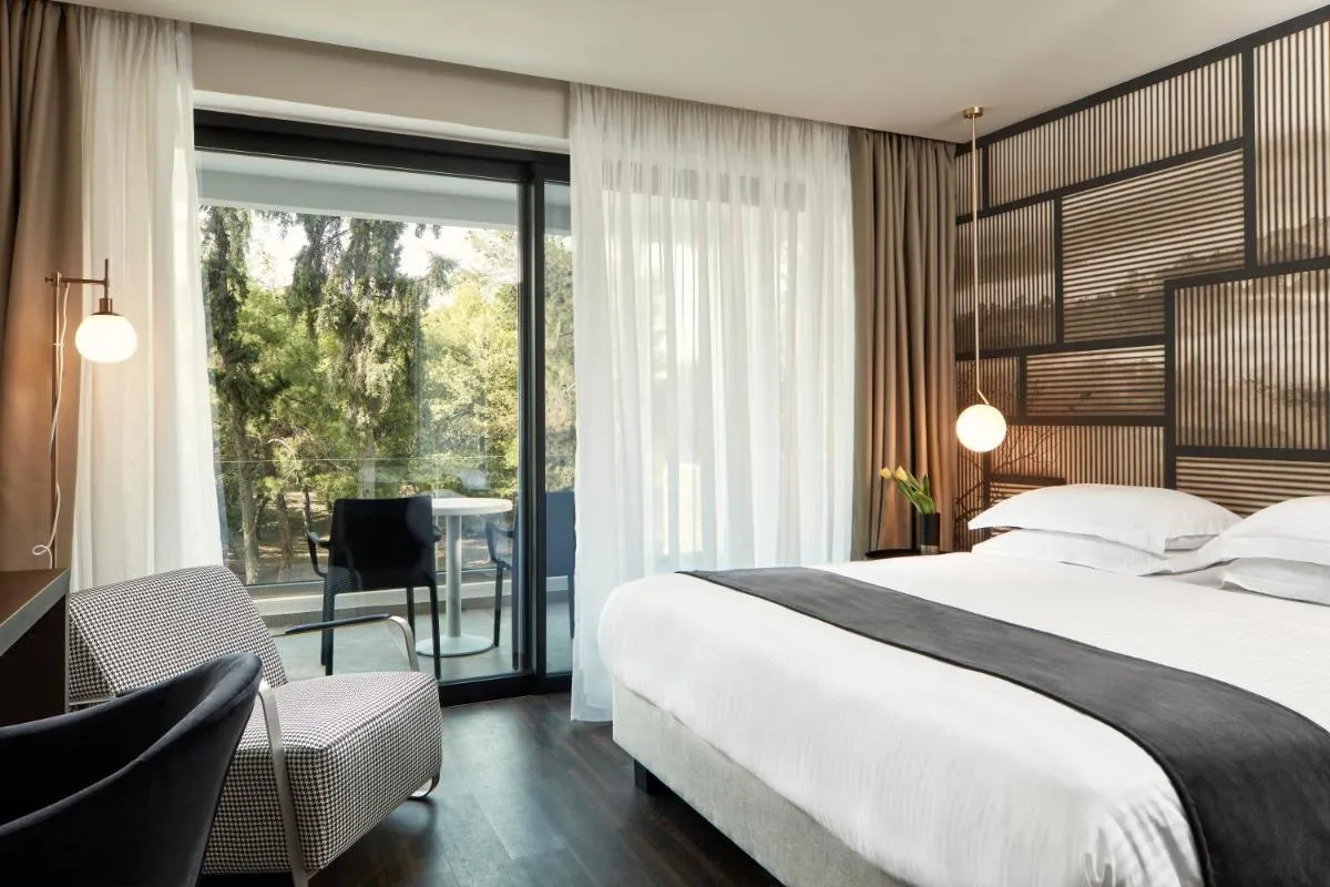 Image 1 of Azur Hotel