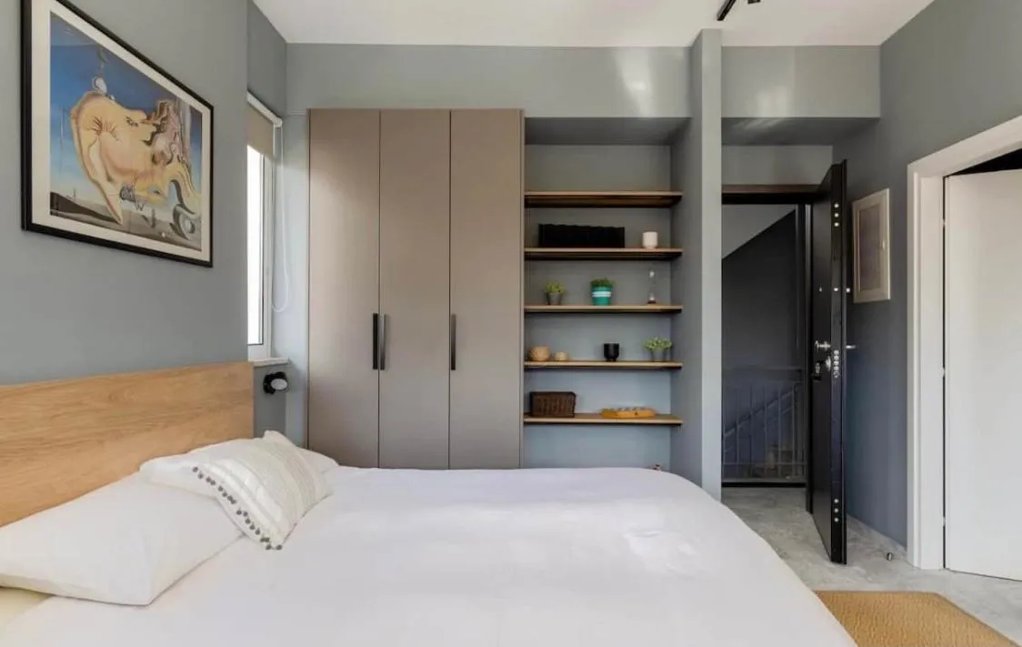 Image 6 of Beautiful LOFT With Private Parking