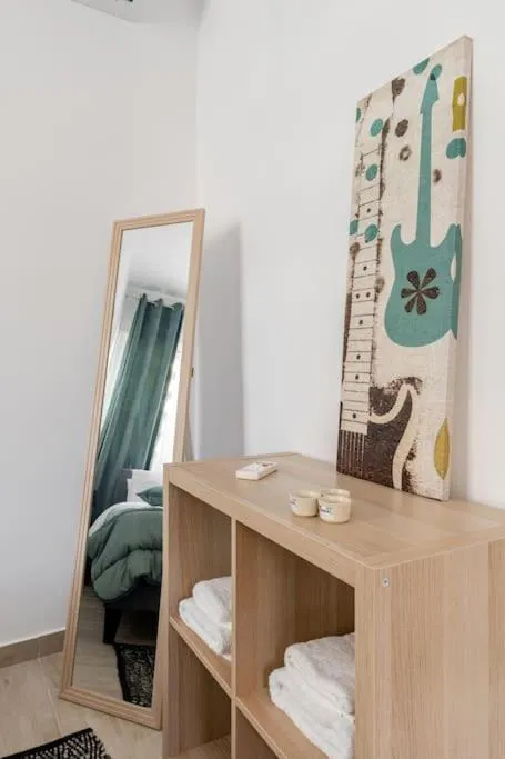 Image 3 of Brand New Bright modern 6bdr apt-1min to Acropolis
