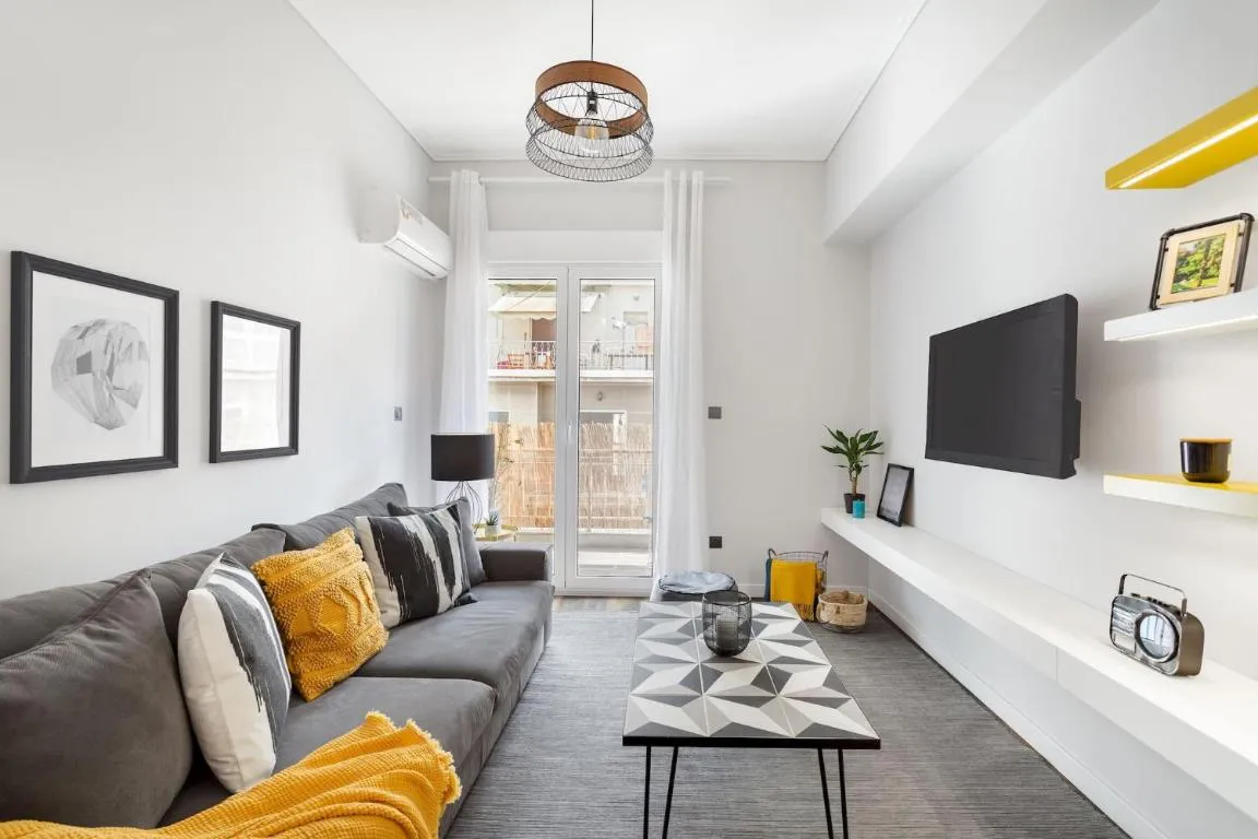 Image of Bright, Modern Retreat Near Acropolis in Koukaki