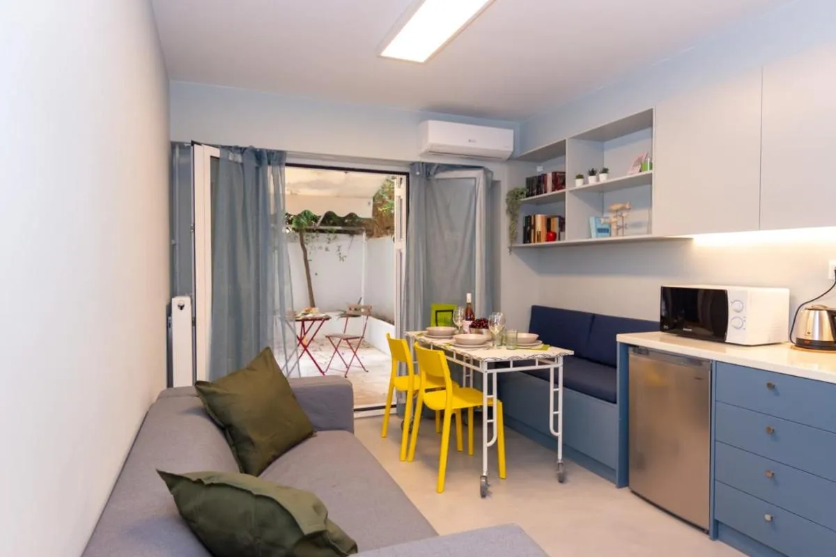 Image 3 of Calm apartment near Panathenaic Stadium