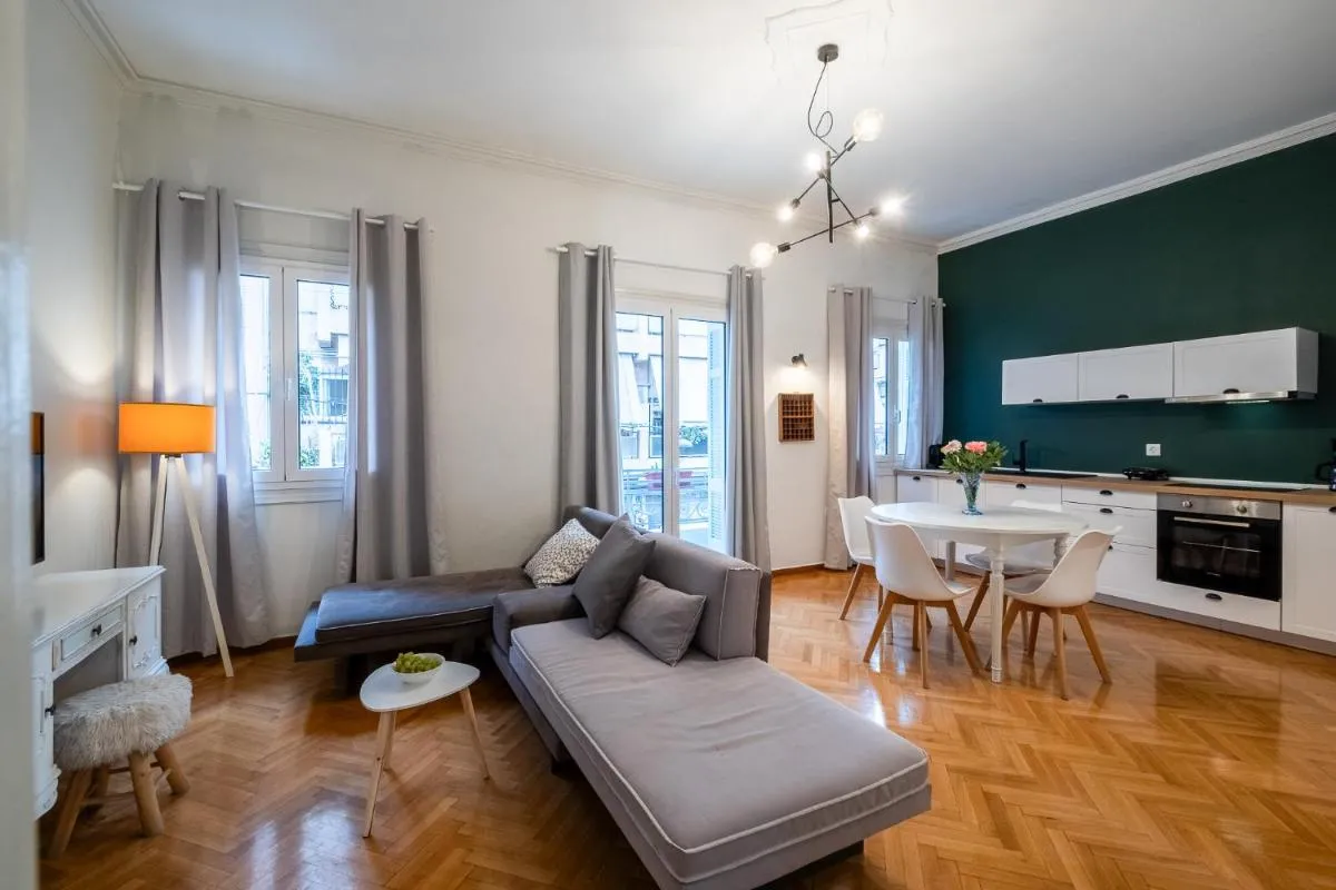 Image 3 of Central5 Boutique Apartments with Common Garden Next to Metro