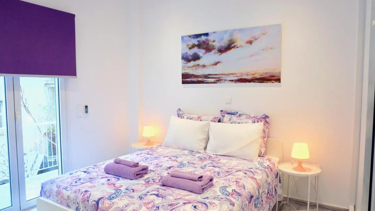 Image 5 of Central, Bright Apt in Athens near Metro