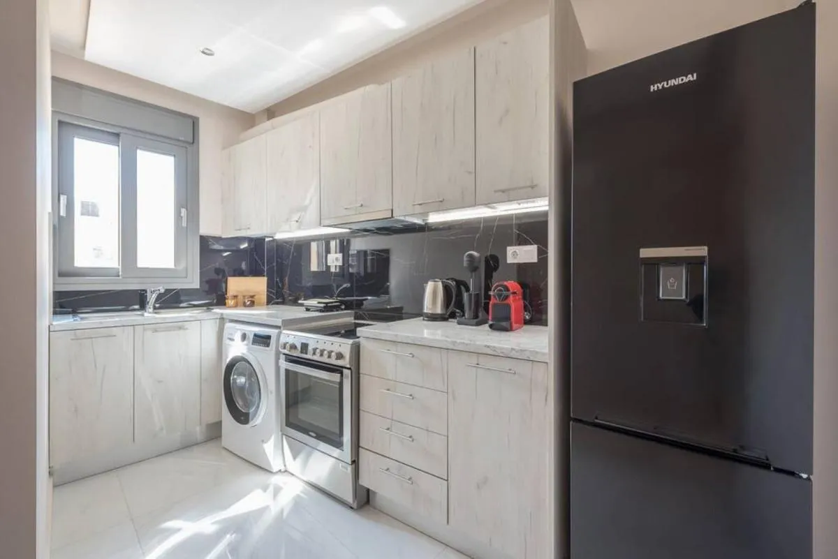 Image 3 of Central Mini Suite