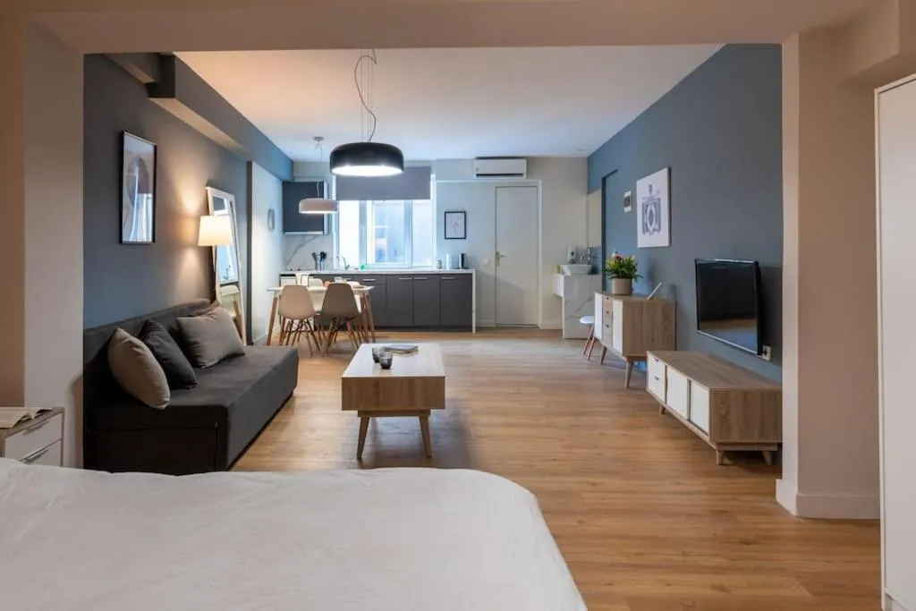 Image 1 of Central, Spacious studio 5 min walk to Acropolis