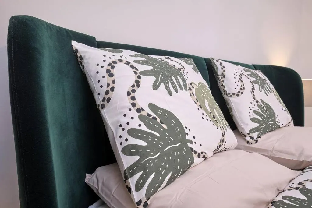 Image 6 of Chic Apt with All Comforts in the Heart of Athens!