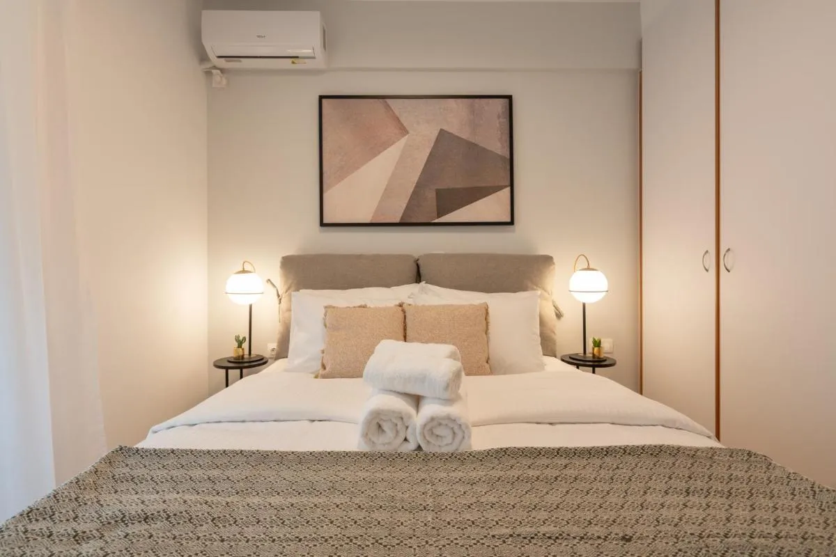 Image 6 of Chic and Lavish Apartment in Athens
