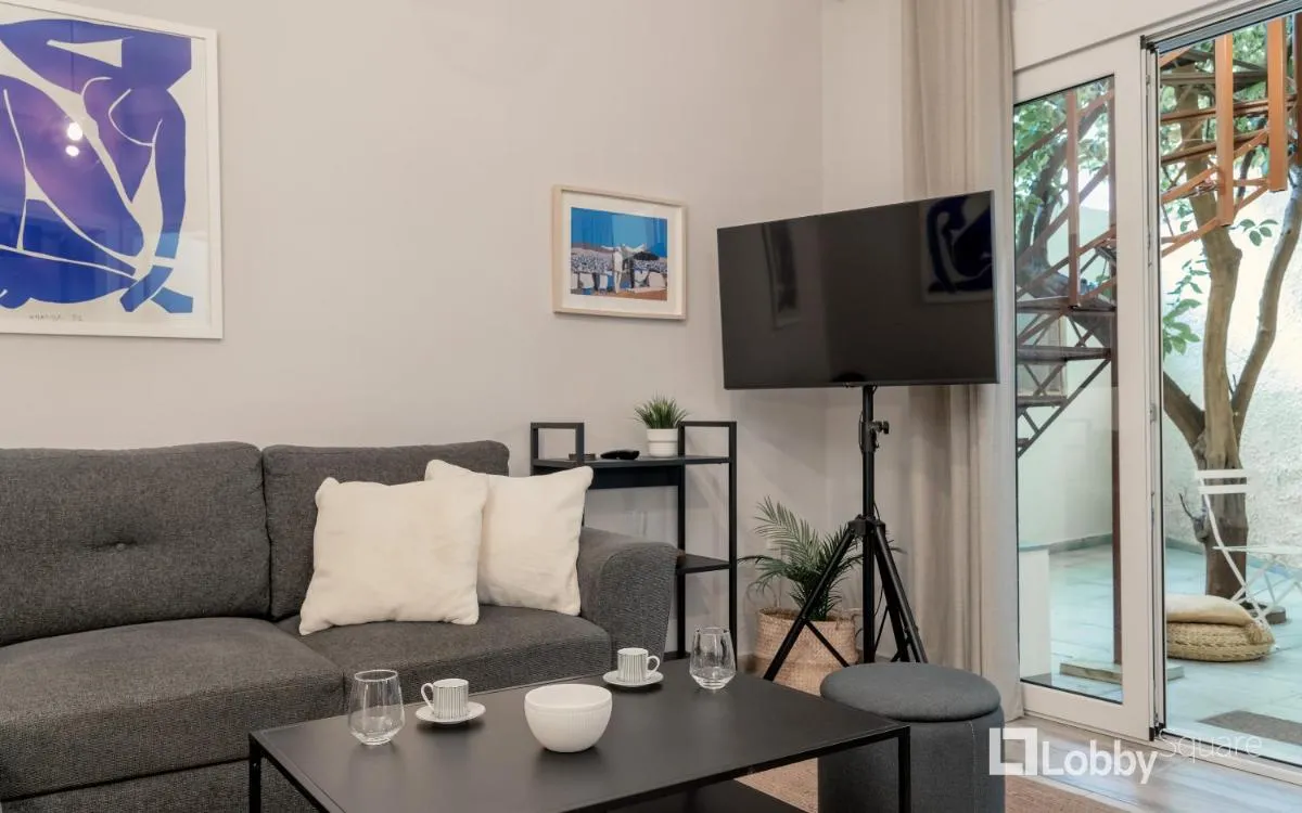 Image 4 of CityLiv Apartment by LobbySquare
