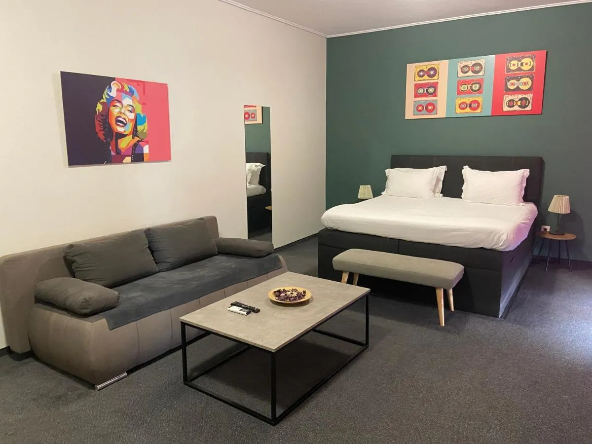 Image 6 of Connect Suites