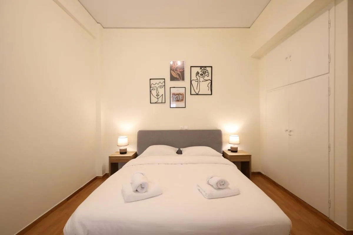 Image 6 of Cozy 3 Bedroom Retreat next to Kolonaki – Greecing