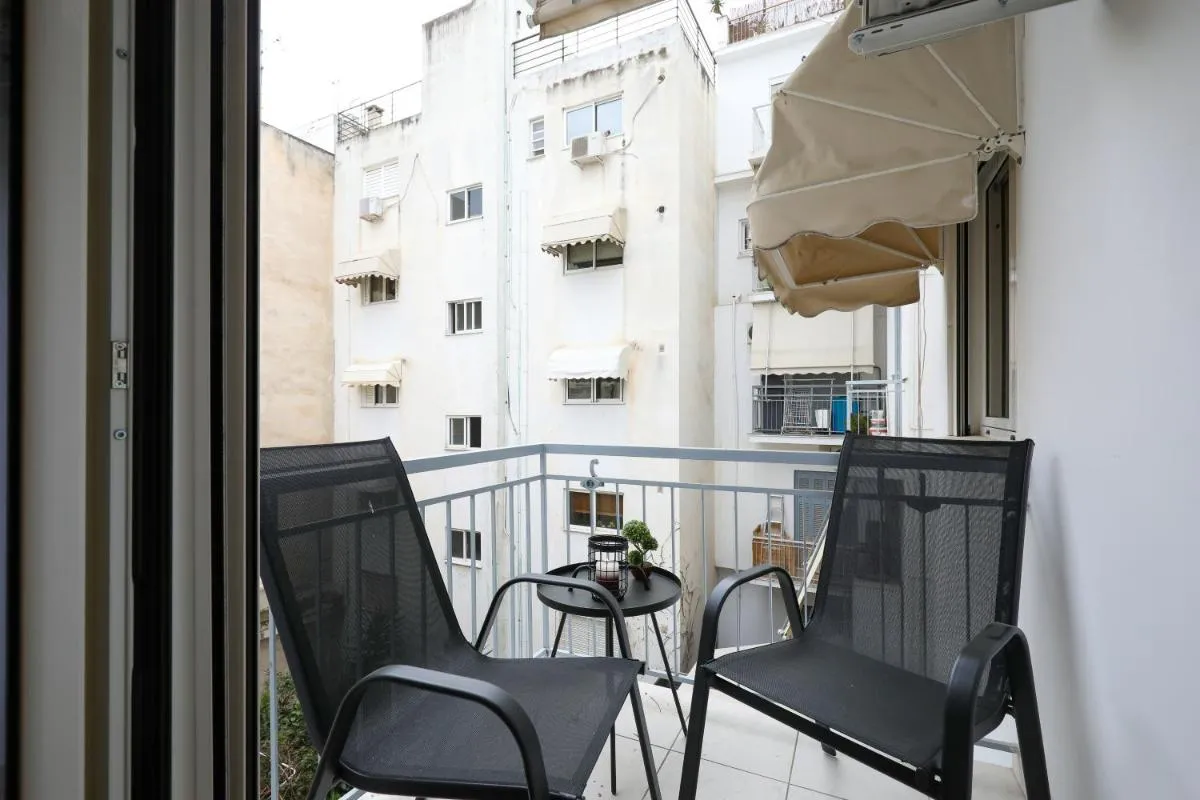 Image 5 of Cozy 3 Bedroom Retreat next to Kolonaki – Greecing