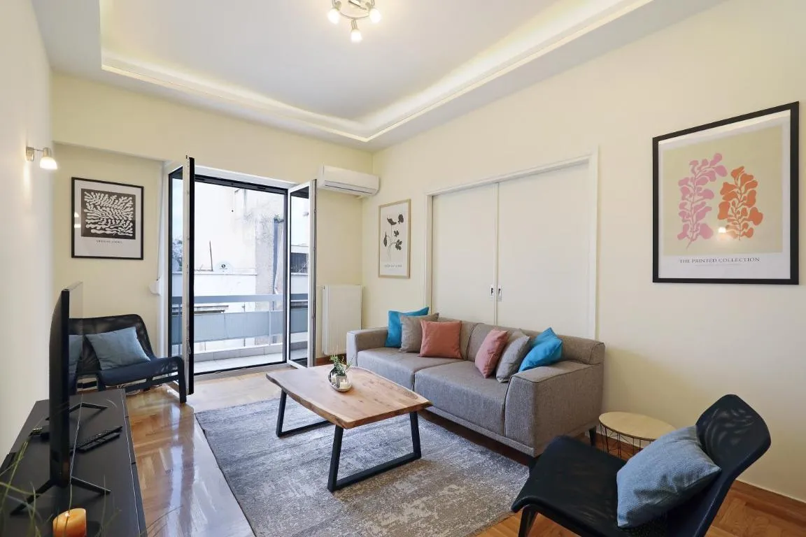 Image of Cozy 3 Bedroom Retreat next to Kolonaki – Greecing