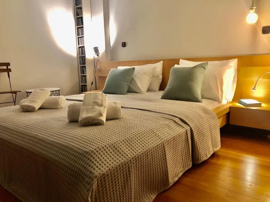 Image 6 of Cozy Loft with Jazz Notes in Kolonaki