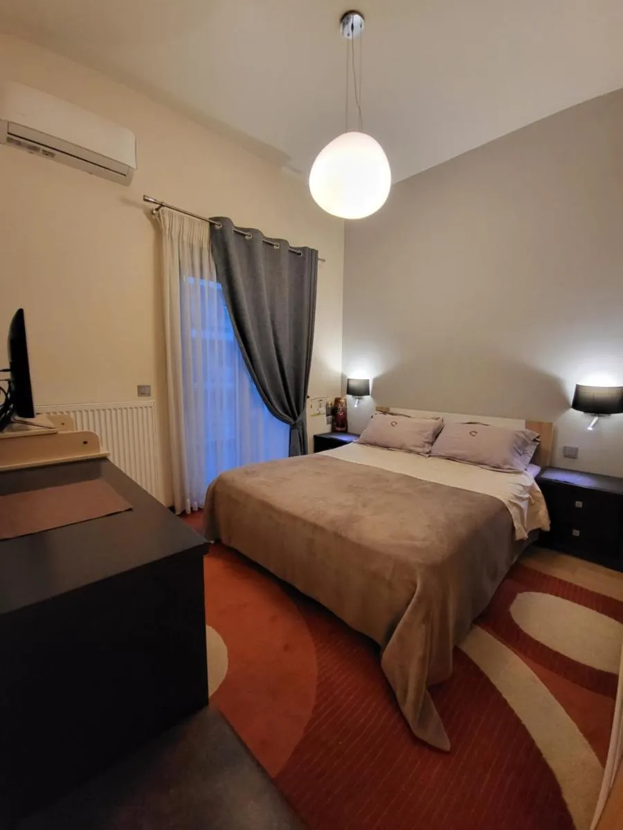 Image 5 of Cozy apartment in front of the park