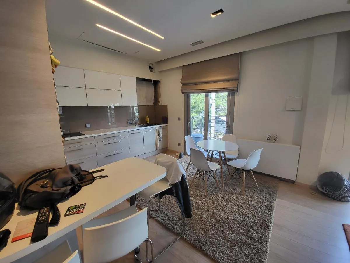 Image 3 of Cozy apartment in front of the park