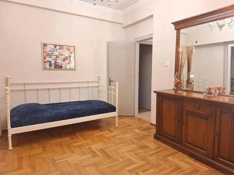 Image 1 of Cozy apartment next to metro station