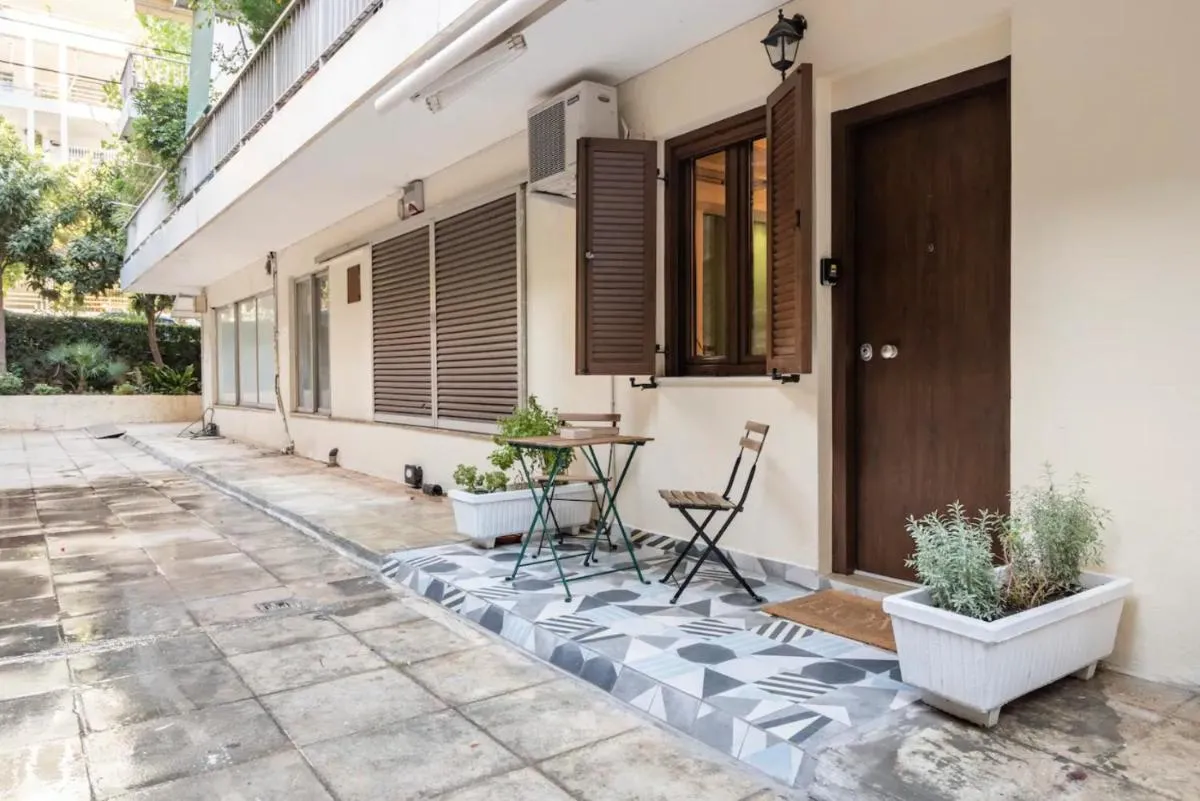 Image 5 of Cute tiny apartment in the heart of Flisvos