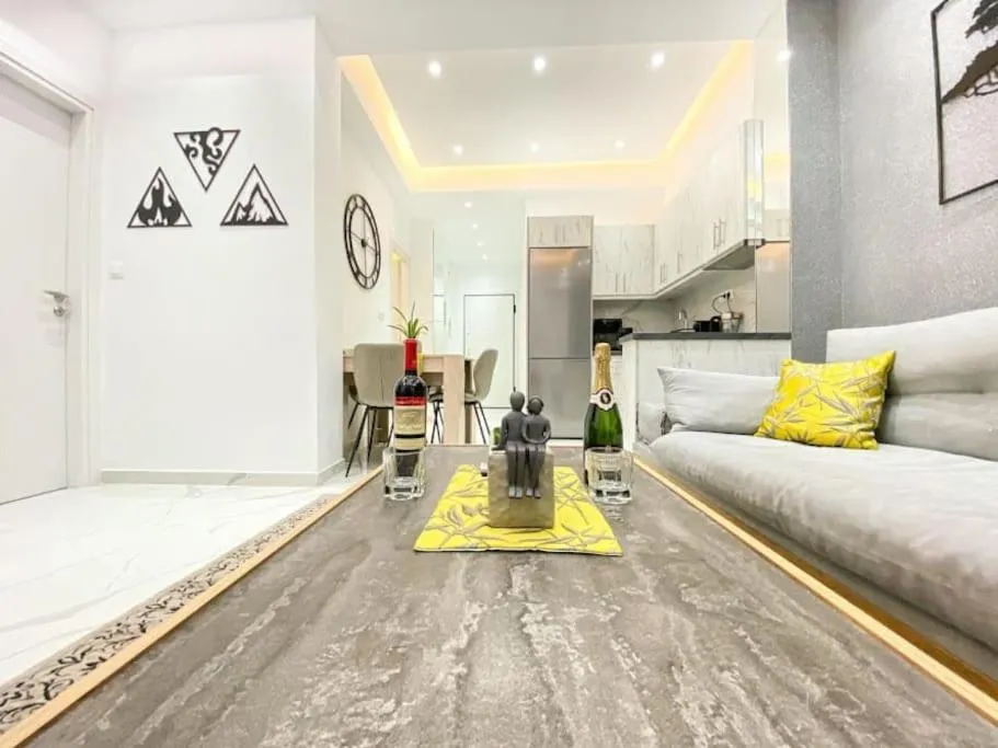Image of Diamond In Kolonaki central Athens