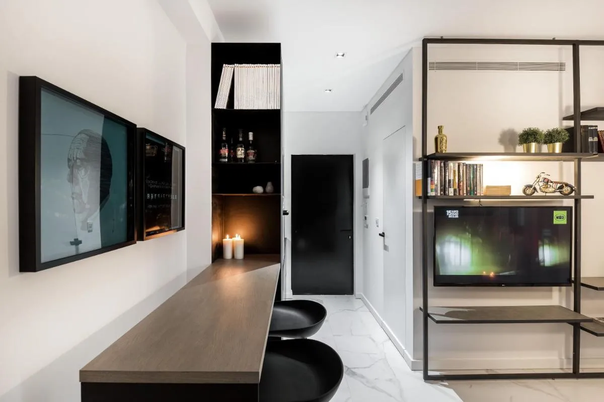Image 6 of Downtown Boutique Apartments